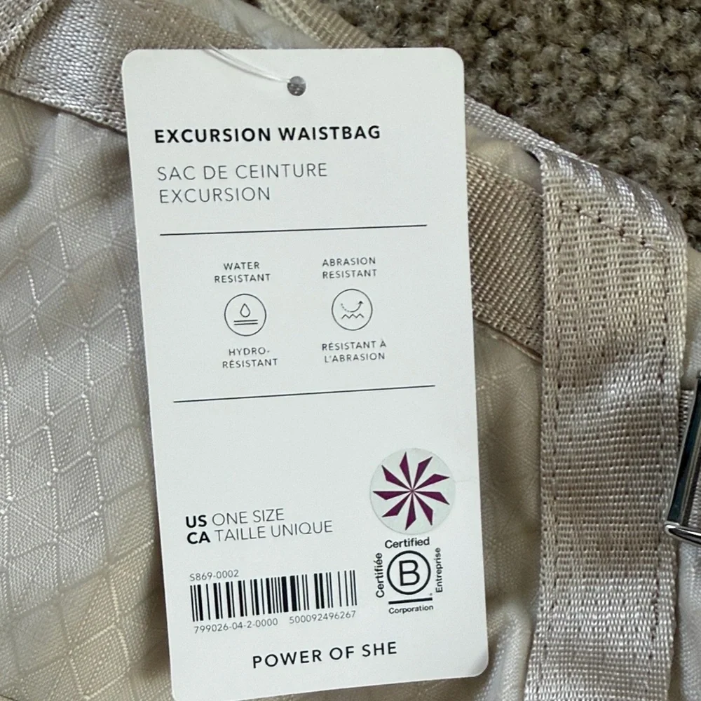 Athleta Cream Travel Excursion Waistbag Beltbag NWT - Picture 2 of 3